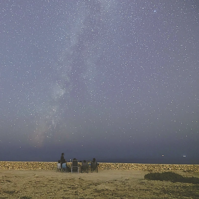 Did you see the bright green fireball? Meteor lights up Arizona sky
