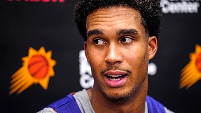 Suns-Spurs preseason. Phoenix big battle open despite Ighodaro starts