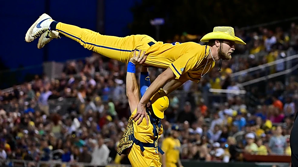 What to know as Savannah Bananas bring show to Chase Field in 2027