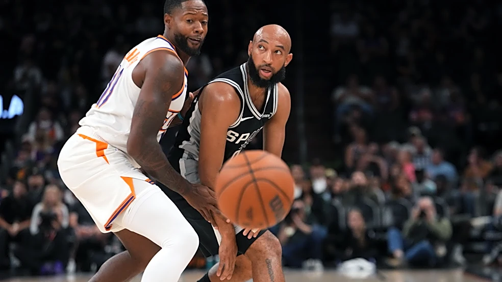 Phoenix Suns waive 3 players after final preseason game
