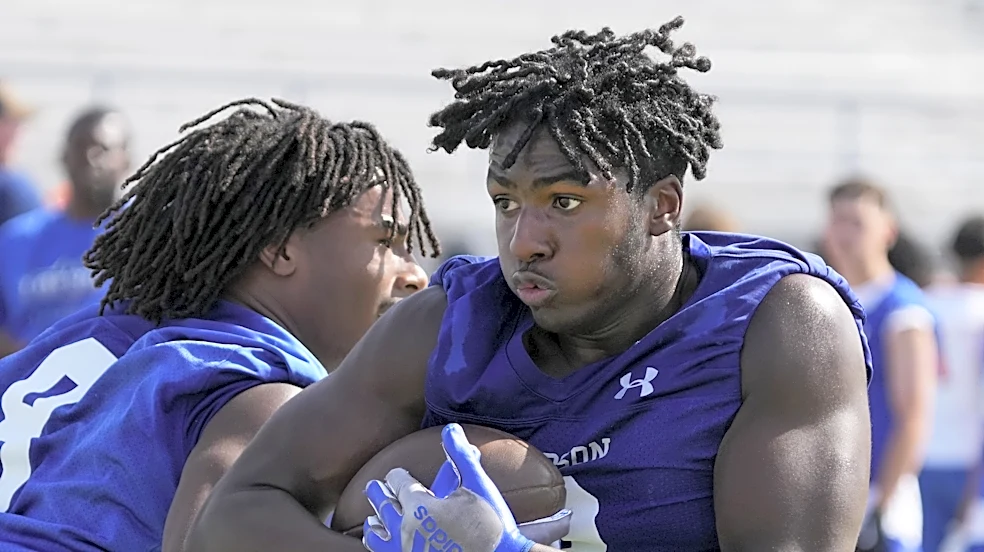 Vote. Top Arizona high school football players, Oct. 15-16