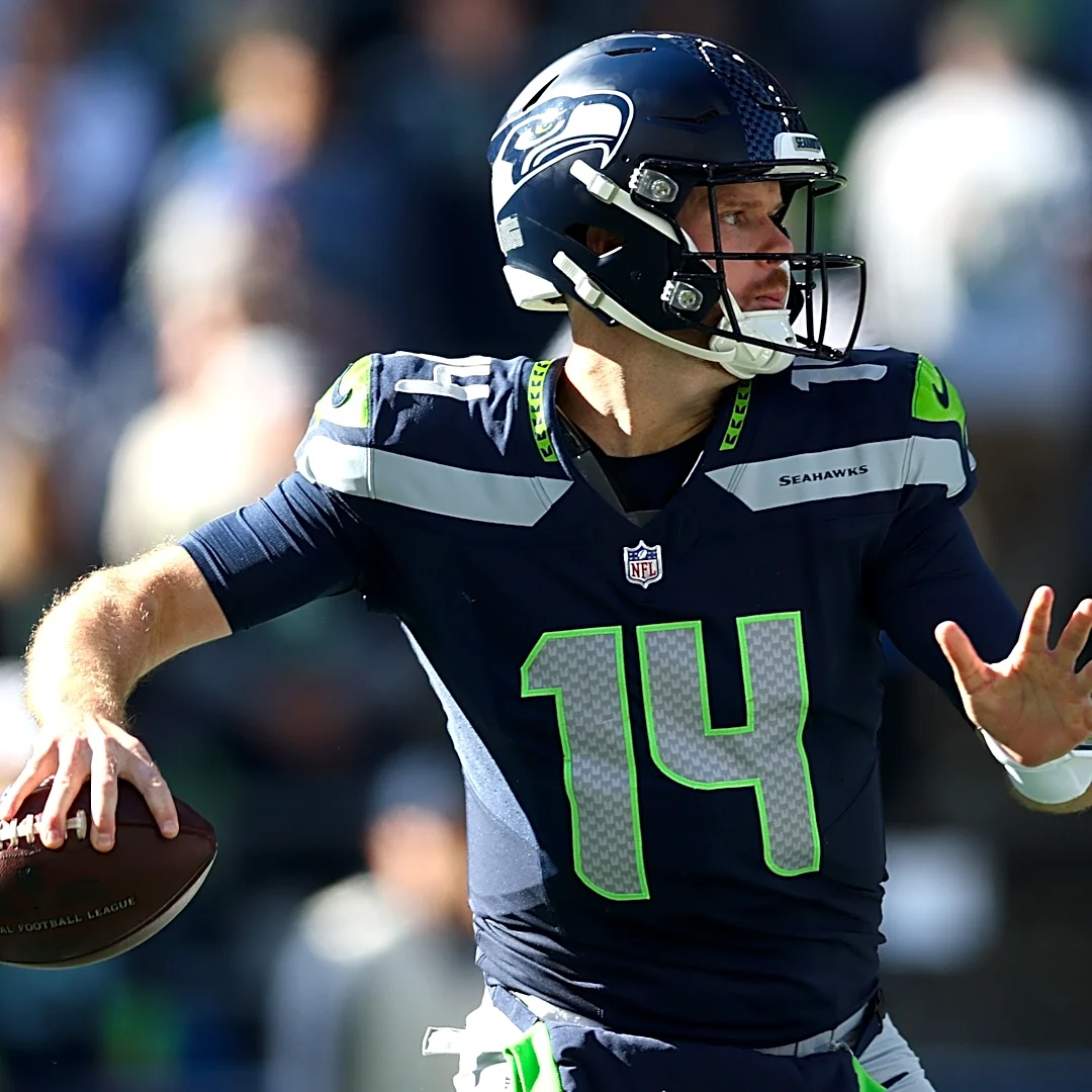 Chiefs vs Seahawks picks, predictions, odds for NFL Week 7 game Sunday