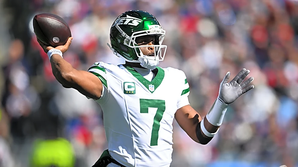 Dolphins vs Jets picks, predictions, odds for NFL Week 7 game Sunday