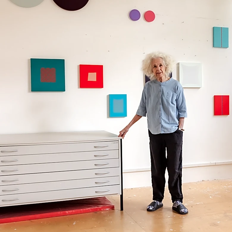 Tess Jaray, Influential Painter of Understated Abstractions, Dies at 88