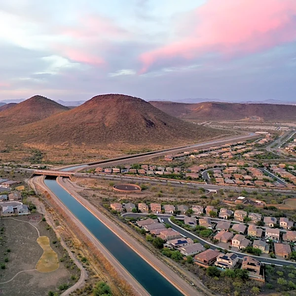 Phoenix Probably Shouldn’t Exist. But Eric Fischl and Frank Lloyd Wright Make It Feel Like the Future