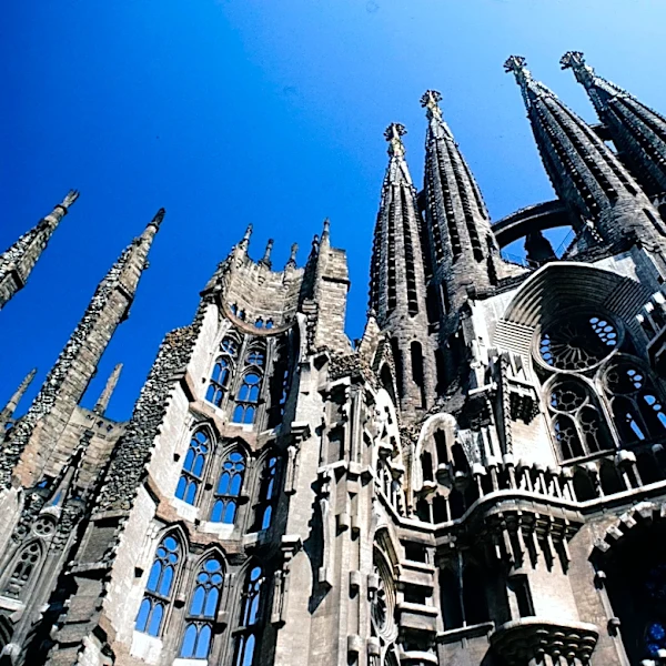 Sagrada Familia’s Inauguration Day, Influential Curator Valentine Willie Has Died, and More: Morning Links for June 10, 2026