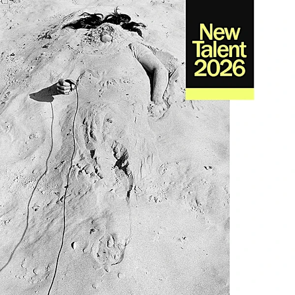 Jenny Calivas Buries Herself in Sand—and Reinvents Photography From the Ground Up