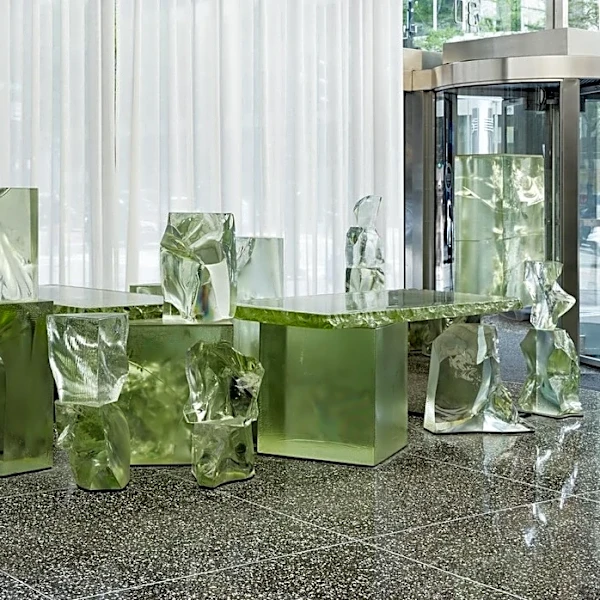 Frank Gehry’s Seven-Ton Glass Desk Sells for $243,200, Setting Auction Record for His Design Work