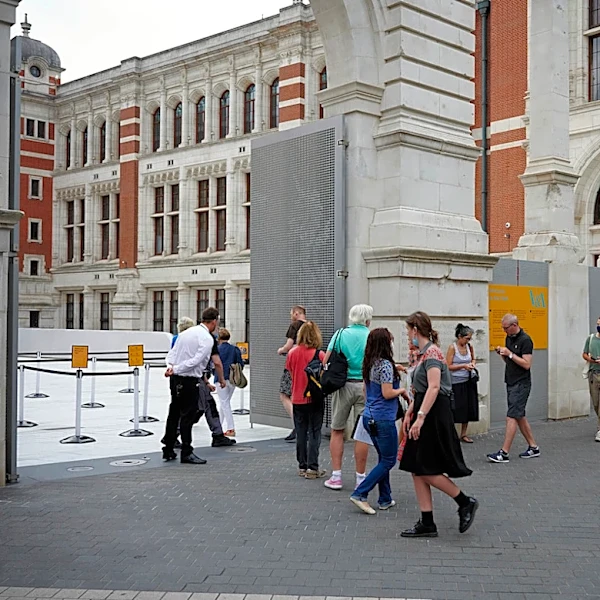 Possible Strike at the V&A Museum, a New American Pride-Focused Art Exhibition in DC, and More: Morning Links for July 27, 2026
