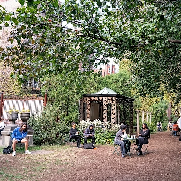 Mamdani Administration Might Save Elizabeth Street Garden, Bruce Springsteen Museum in New Jersey Is ‘Badass,’ And More: Morning Links for August 1...