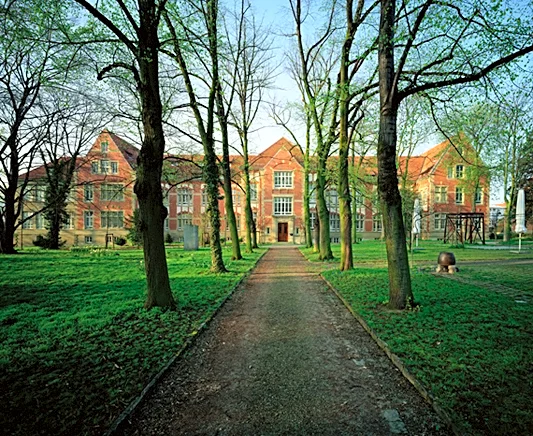 Germany’s 100-Year-Old Merz Academy Declared Insolvent