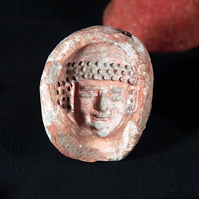 Production Mold for Ancient Female Figurine Discovered in Jerusalem