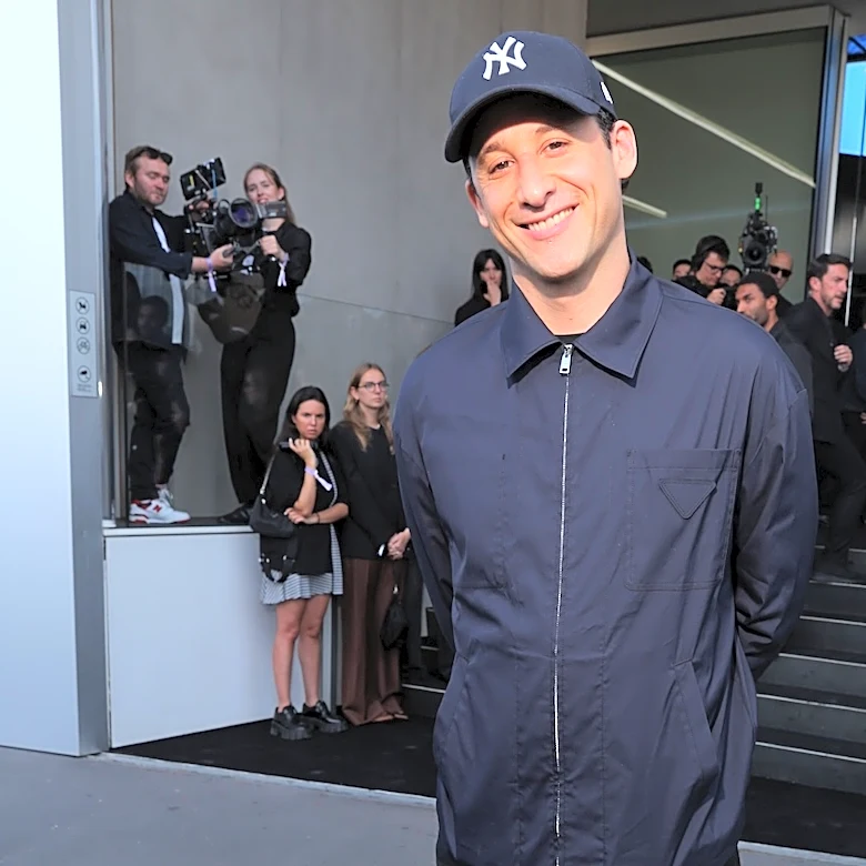 Jordan Wolfson’s Mysterious Gagosian Show Apparently Includes AI Imagery, 9/11 References