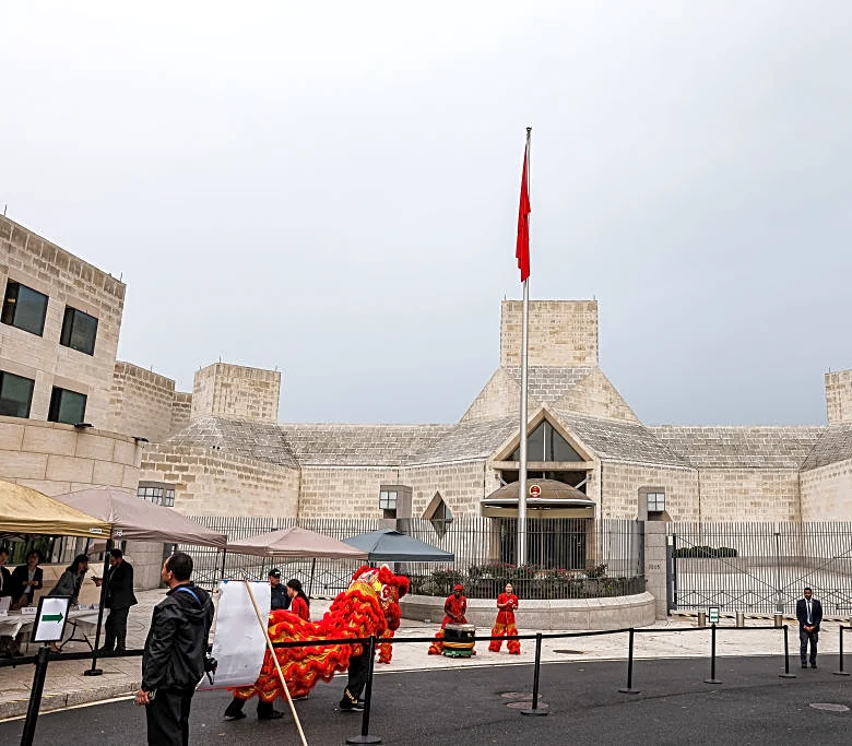 Buddhas and Dinosaur Bones Among Dozens of Smuggled Artifacts Repatriated to China