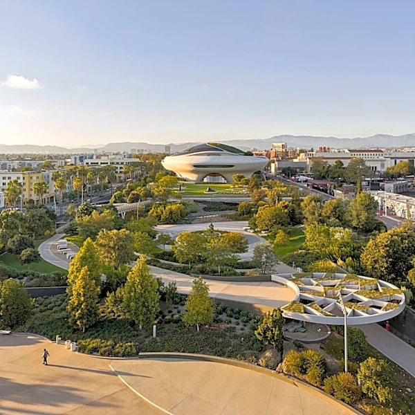 Lucas Museum Will Erect Permanent Fences Around its Plaza, Undercutting its Rhetoric of Accessibility