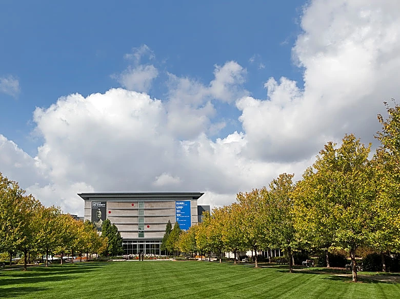 Belinda Tate Departs Indianapolis Museum of Art, Glasgow’s Arts Community Fights to Save CCA and Others, and More: Morning Links for October 9, 202...