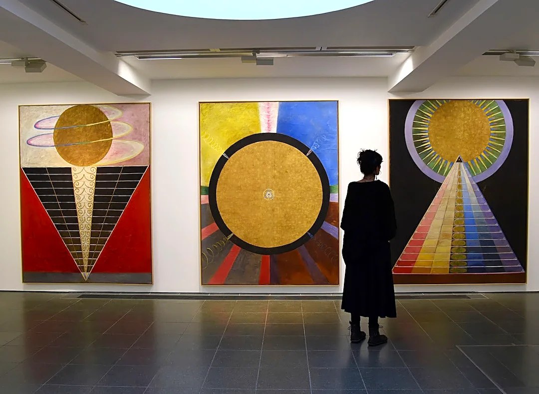 Jewish Museum in Rural Argentina Stays Open Amid Clash With Local Government, Rare Hilma af Klint Abstract Painting Hits Auction, and More: Morning...