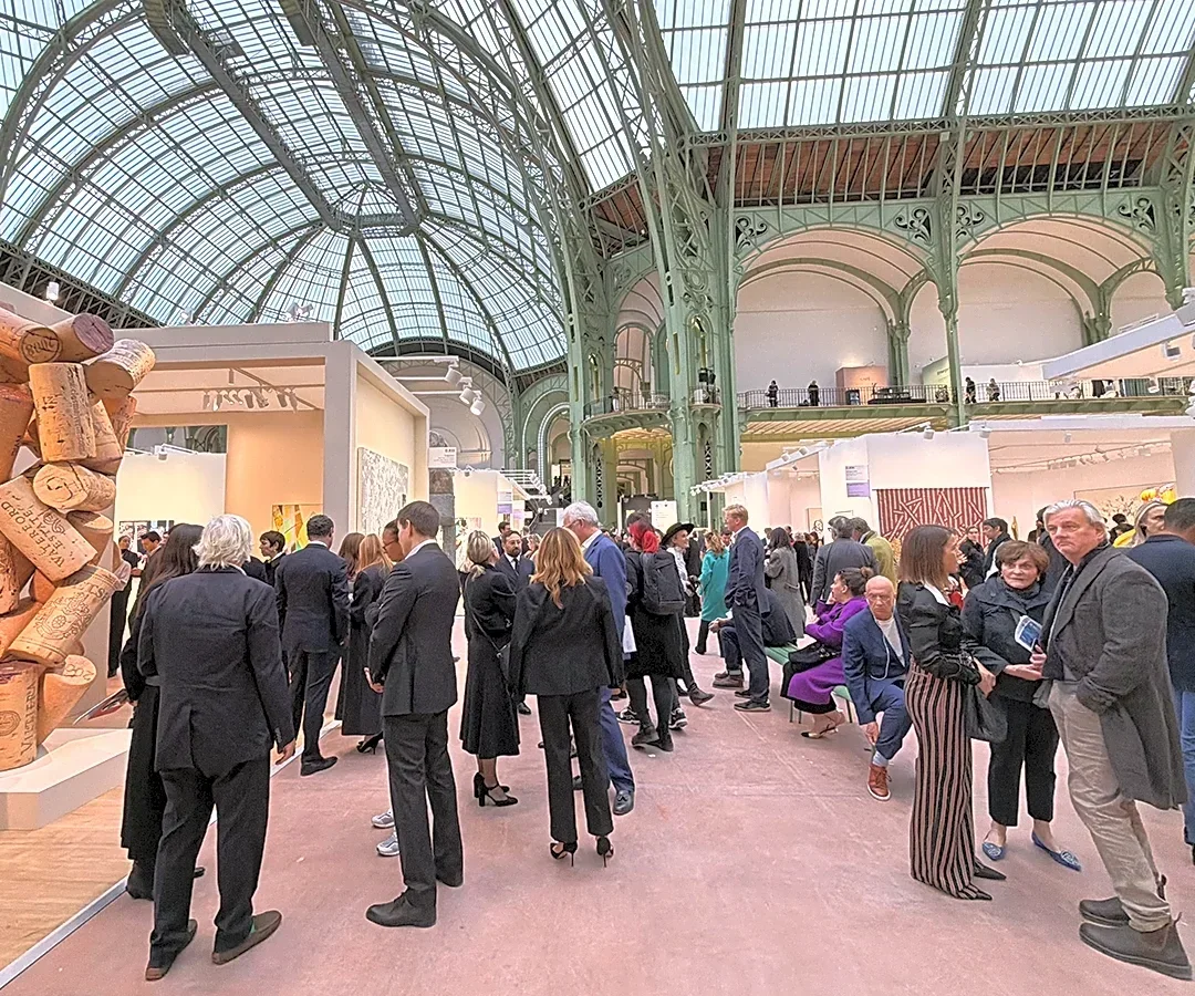 Art Basel Paris Opens Avant Première with ‘Good Energy,’ a Smattering of Sales, and One $100 M. Work