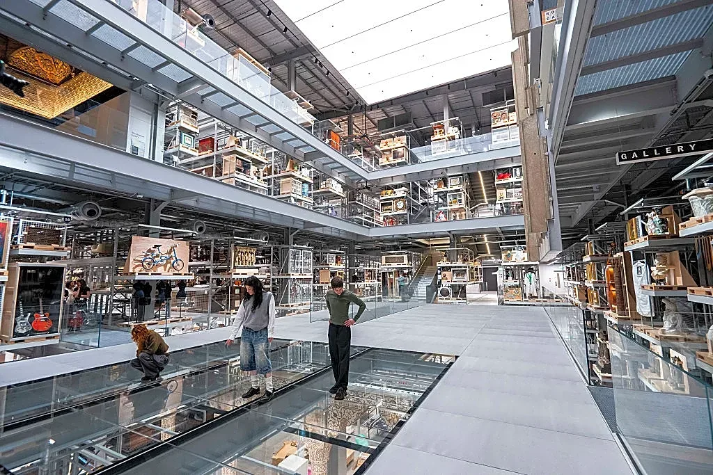 V&A Workers to Strike at All Four Sites Over Pay, Conditions