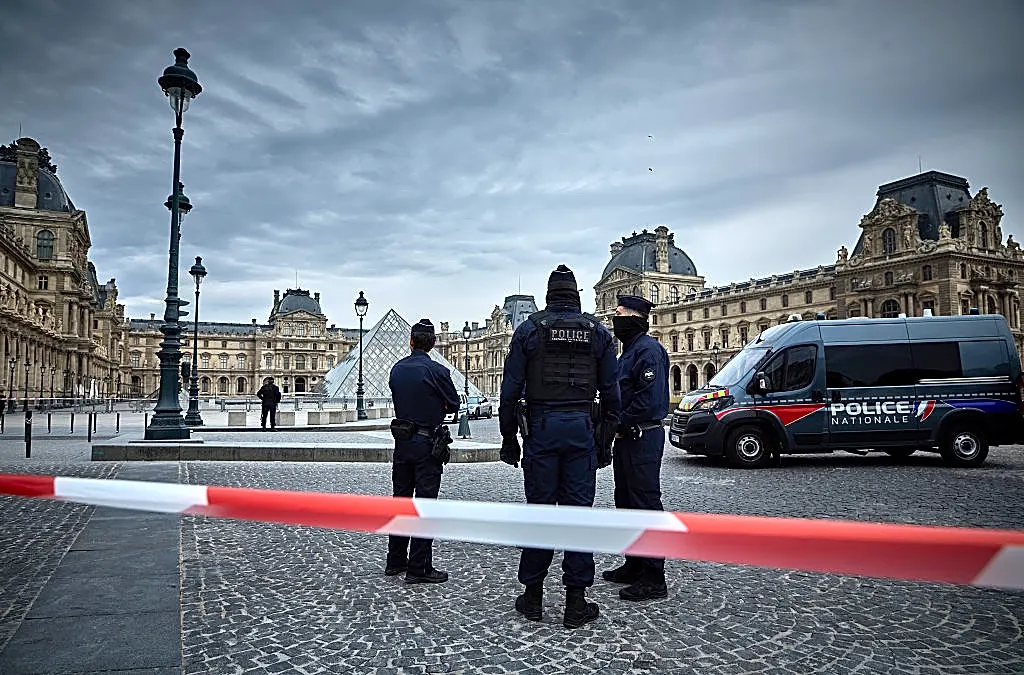 Louvre Heist Suspect Denied Release As Investigators Unravel Tangled Testimonies