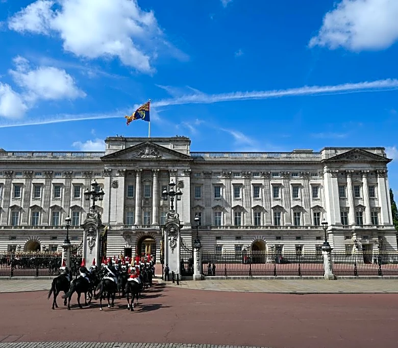 London Falling? A New Report on Three Decades of the British Art Market Finds Its Growth Trailing Rival Hubs