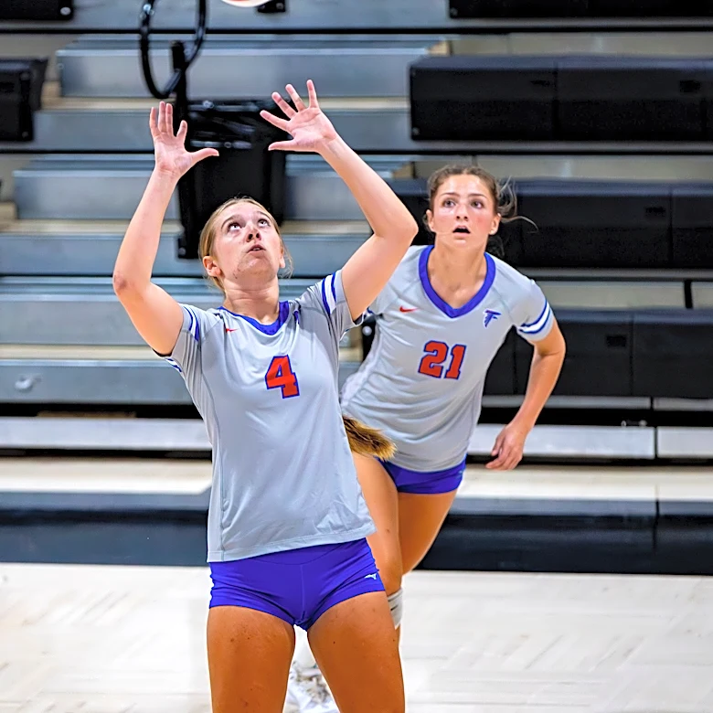 Robbinsville's Daphne Barlow records 28 digs to lead Week 2 WNC fall sports top performers