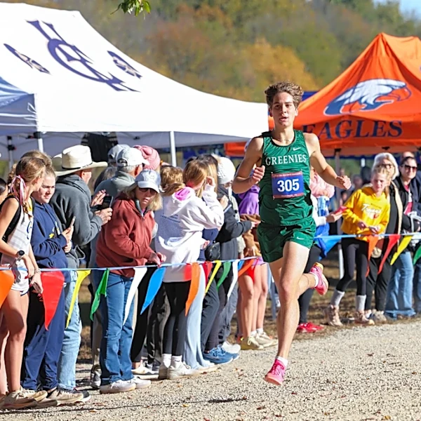 Christ School's Brooks Barbee commits to Oregon track, cross-country