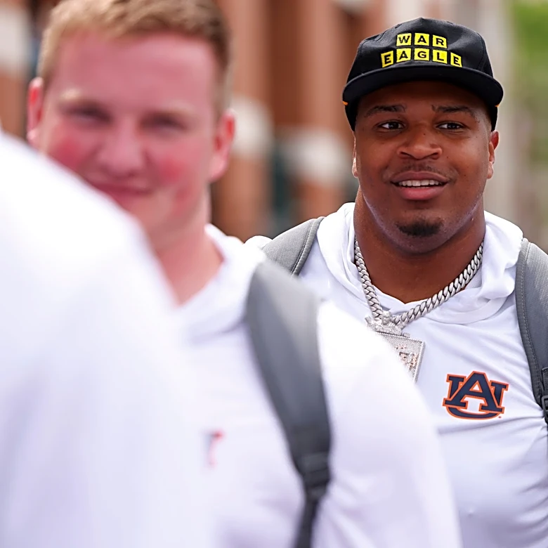Player profile: Jo Simmons brings experience to Auburn's offensive line