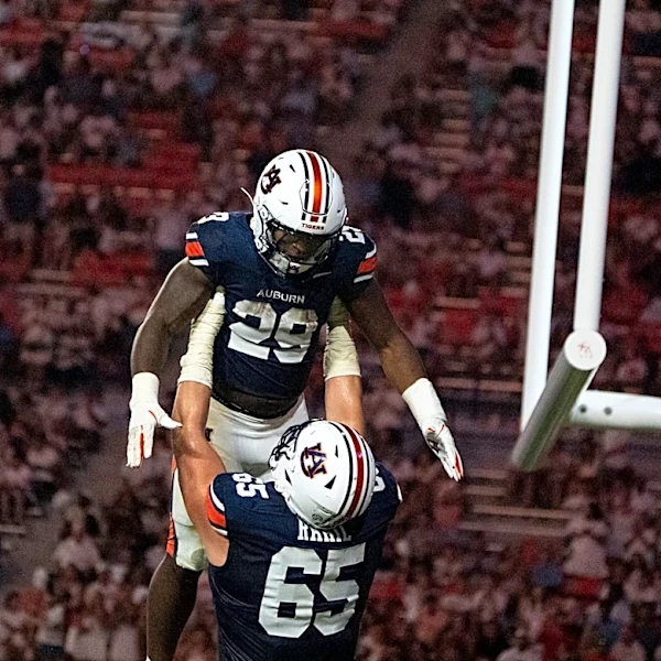 Jordan's Review: Auburn takes care of business in home opener