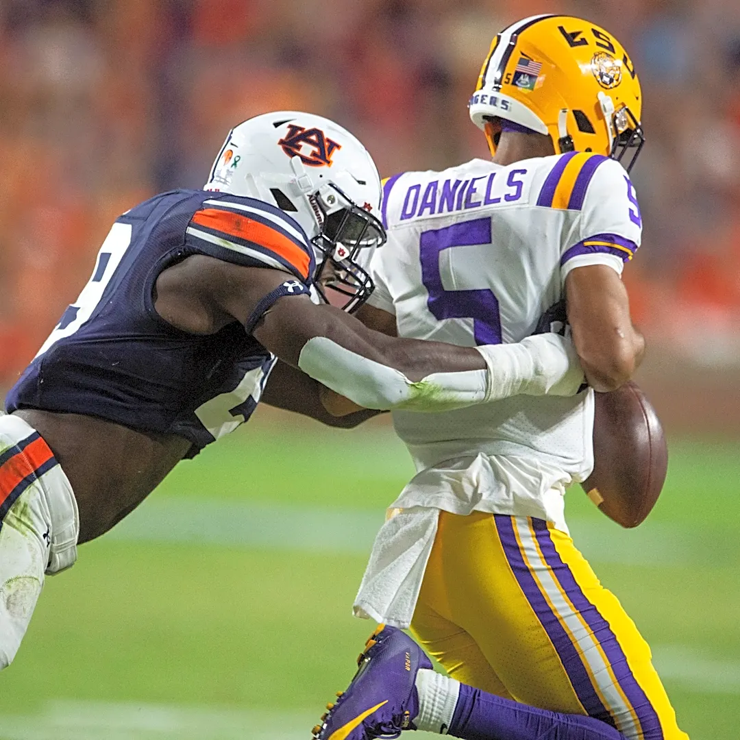ESPN predicts the winner of Auburn vs. LSU