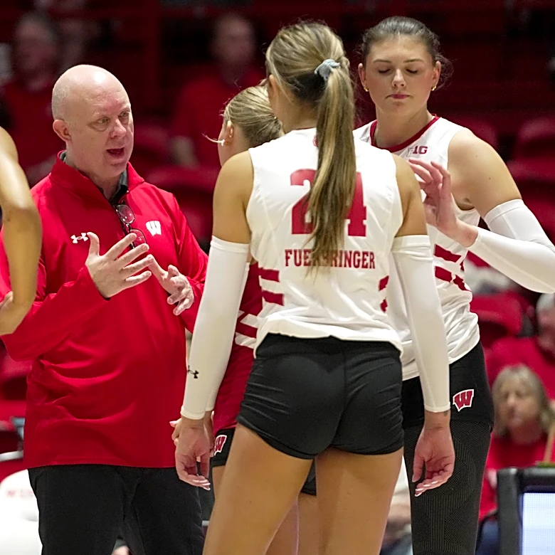 Two Wisconsin volleyball players named 2026 All-Big Ten preseason team