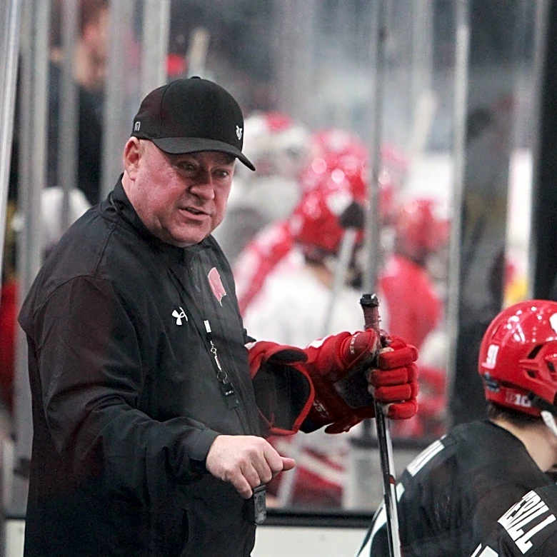 Potential 2027 NHL Entry Draft pick commits to Wisconsin men's hockey