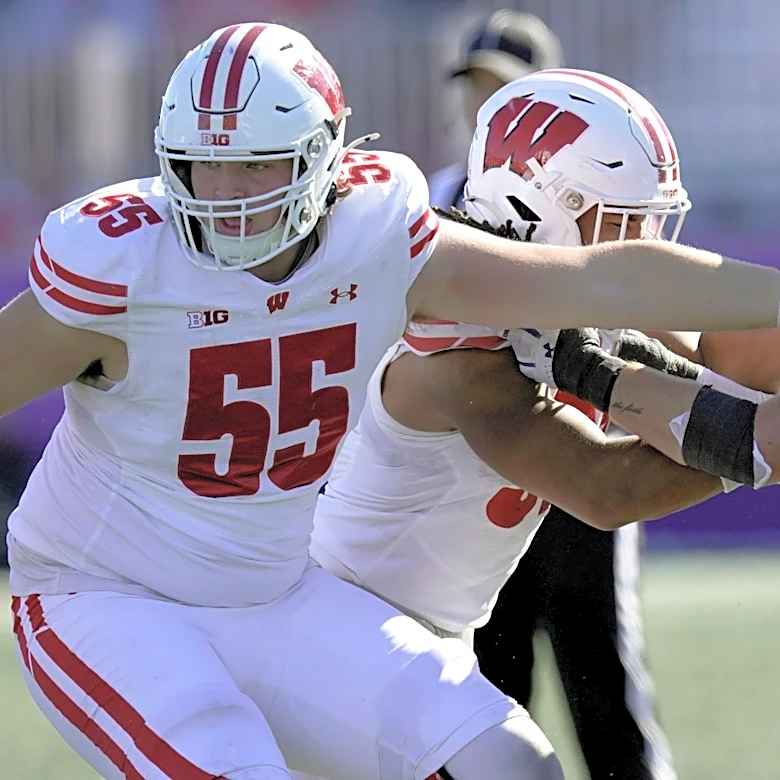 Wisconsin receives good news, bad news ahead of Notre Dame showdown