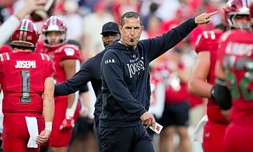 Social media reacts to Wisconsin’s lopsided loss to Notre Dame
