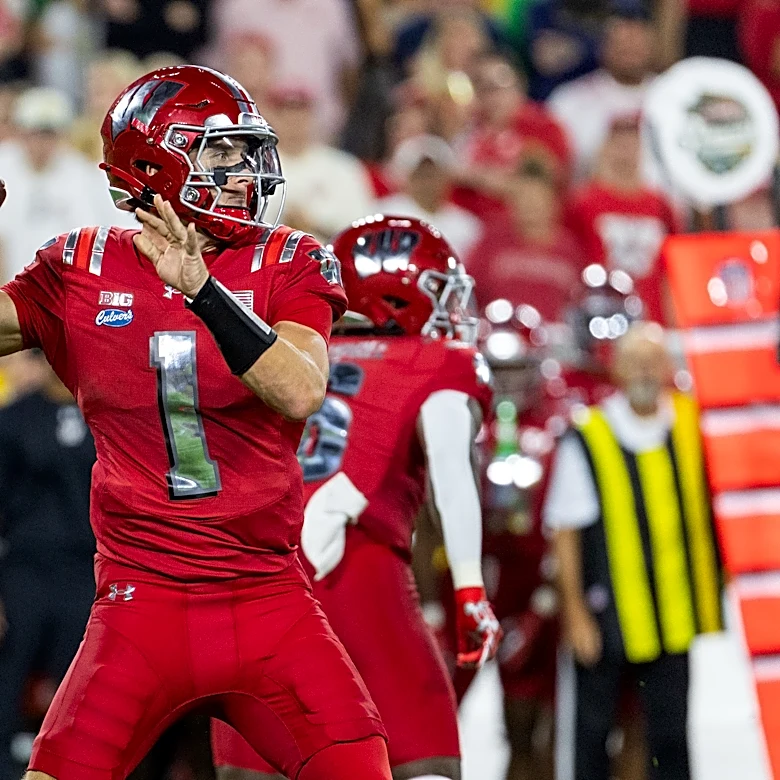 ESPN predicts Wisconsin to bounce back vs. Western Illinois in Week 2