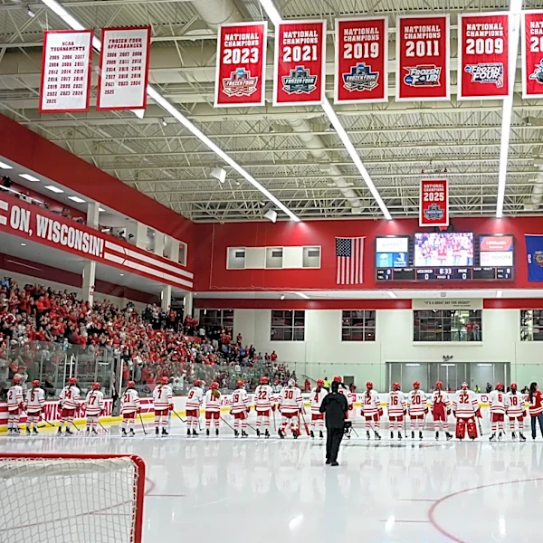 Two Wisconsin players receive WCHA Preseason Rookie of the Year votes