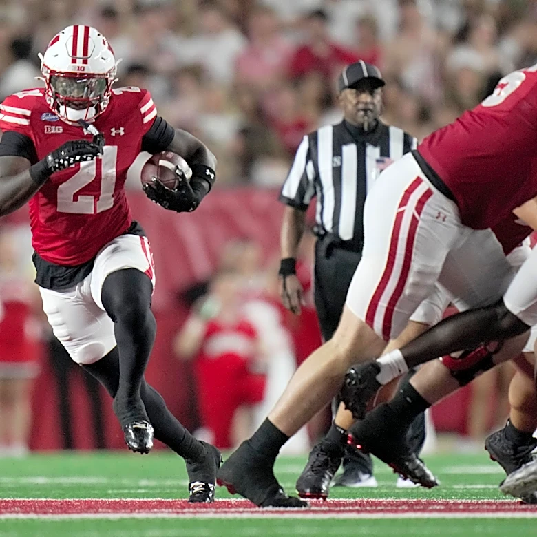 Wisconsin Badgers fall in ESPN's FPI for second straight week