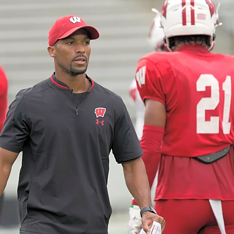 Wisconsin football vs. Eastern Michigan tickets: Cost, where to buy