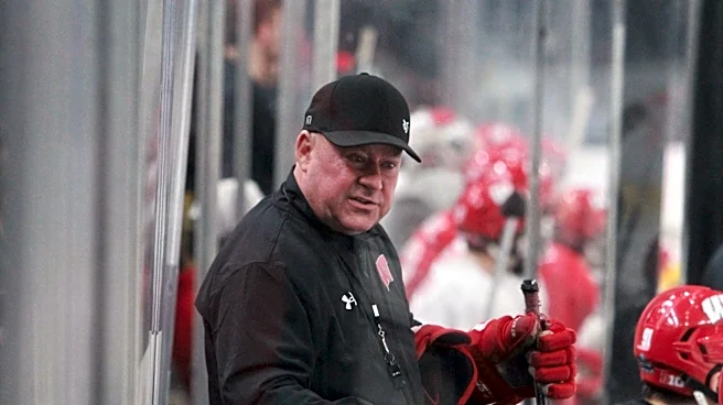 Wisconsin hockey falls outside top five in preseason USCHO Men's Poll