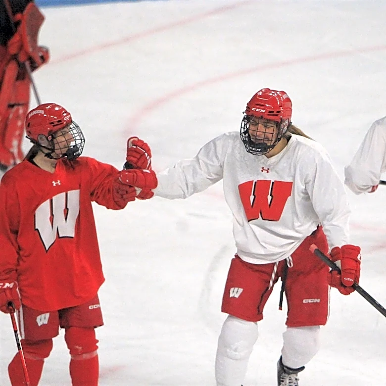 Where to watch Wisconsin hockey vs. St. Lawrence: TV channel, time