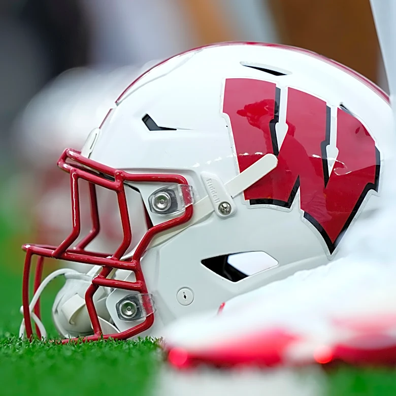 Three experts predict Wisconsin will land five-star class of 2028 EDGE