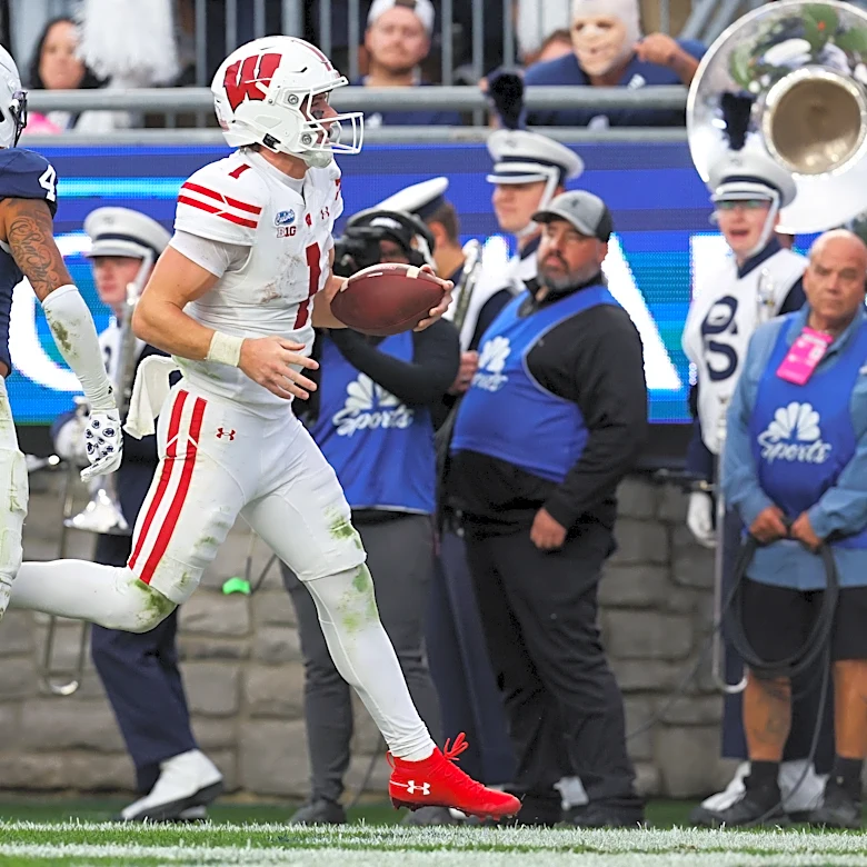 Wisconsin receives new bowl game projection after Week 4 upset