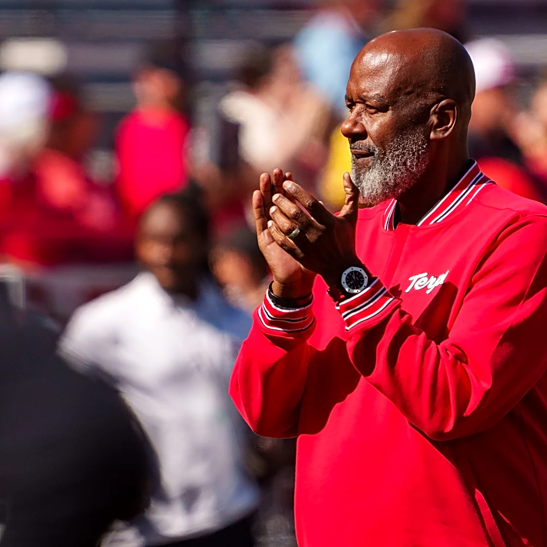 Wisconsin football's Week 11 opponent undergoes major coaching change