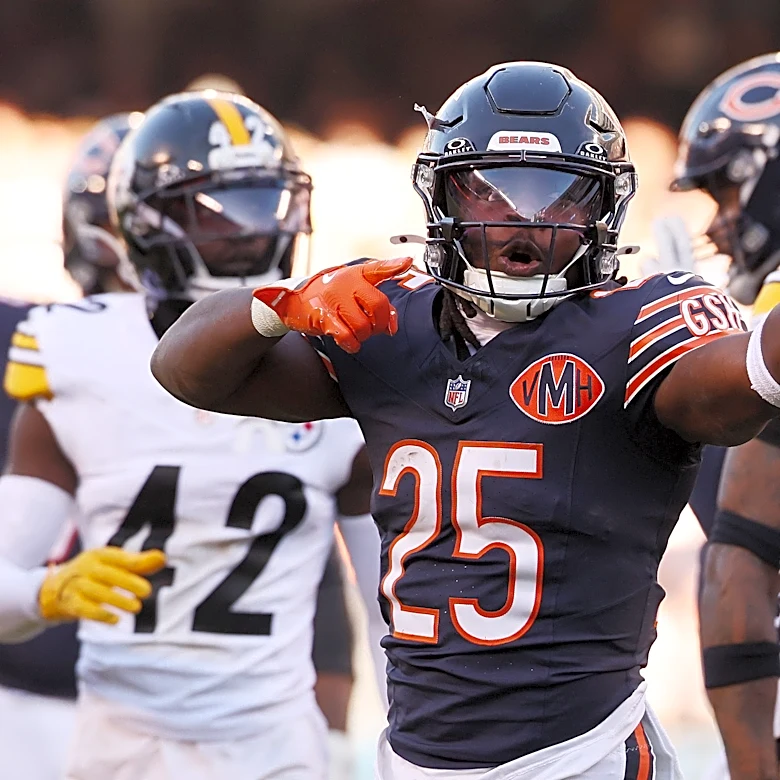 Kyle Monangai on why it's easy running behind Bears RT Darnell Wright
