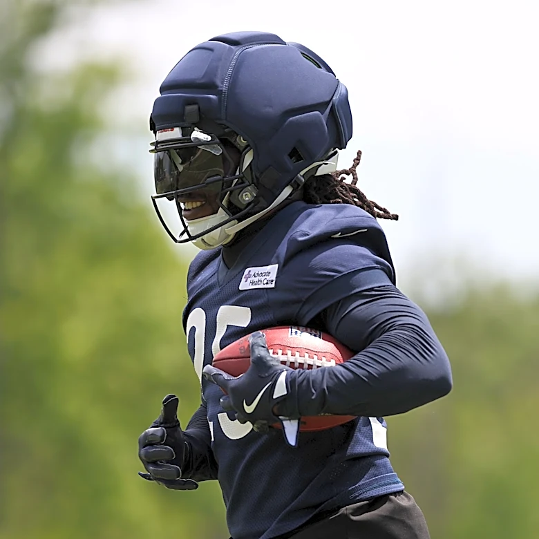 Ben Johnson provides official update on Bears RB Kyle Monangai injury