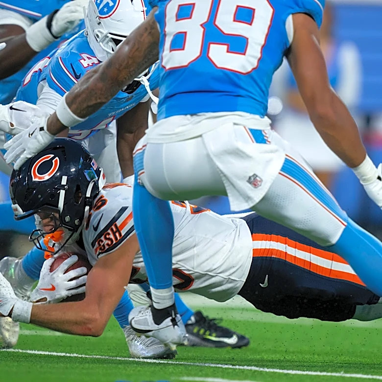 Bears release veteran receiver who earned roster spot after tryout