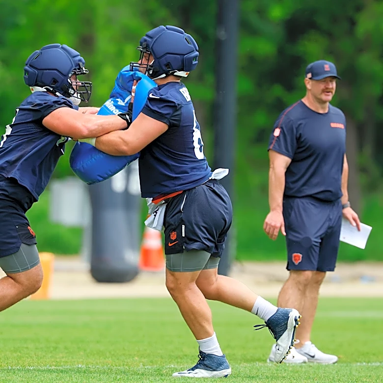 How Bears center Garrett Bradbury has earned the trust of the team