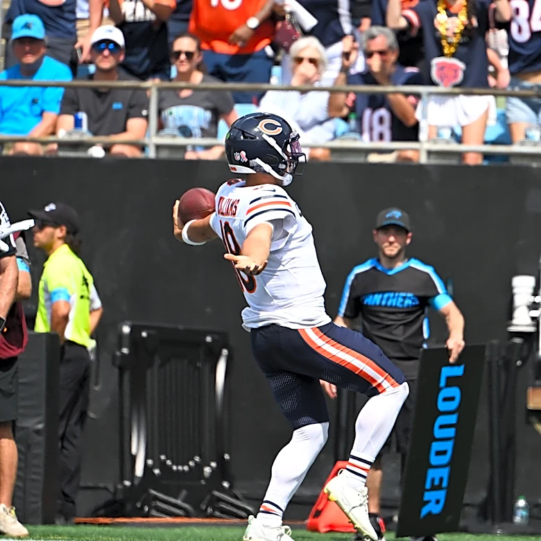 Studs and duds from Bears' high-scoring win vs. Panthers