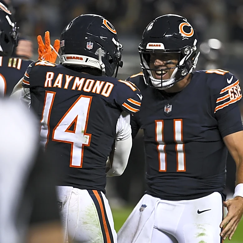 Instant analysis of Bears' dominant prime-time win vs. Eagles