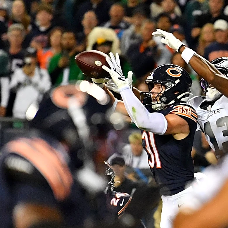 Dillon Thieneman had career game in Bears' big win vs. Eagles